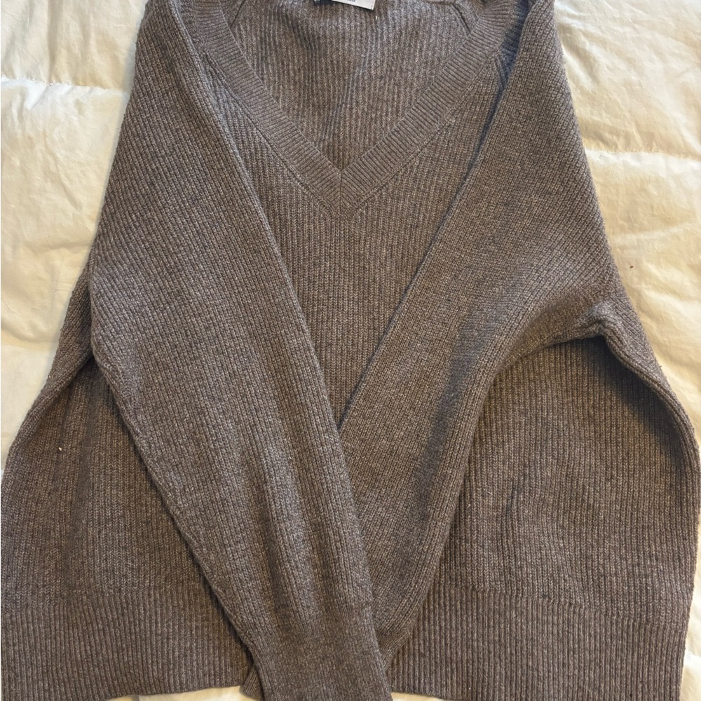 Old Navy V-Neck Ribbed Sweater - Brown